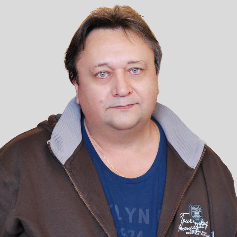 «Ты узнаешь его по голосу»: топ-7 чтецов аудиокниг. Фото №4